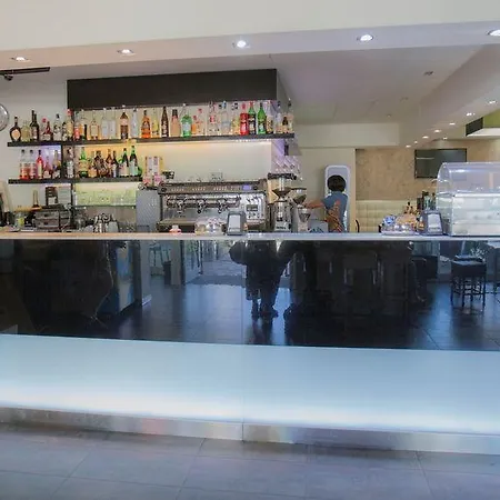 梅斯特诺瓦酒店 酒店 梅斯特雷
